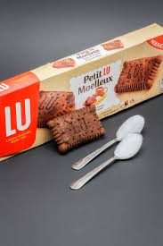 1 Petit Lu Moelleux Contient 1 6 Cuil A Cafe De Sucre Soit 8g Moelleux Cuisine Et Boissons Nourriture Delicieuse