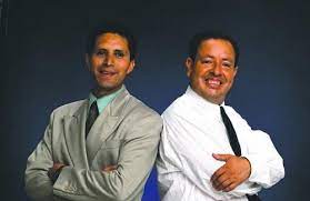 Miguel luis inició su carrera en 1990, se dio a conocer al lado de derbez, quien le dio la oportunidad junto a sammy pérez de colaborar en 'sección imposible', del programa 'xhdrbz', en los juegos olímpicos y el mundial de futbol, entre otros. Sammy Perez Actor De Xh Derbez Se Va A Casar Tvnotas Irresistible