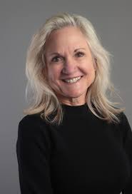 Leading from the Soul: The Extraordinary Women Shaping Their Fields and our  Community