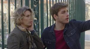 Popular points of interest near plus belle la vie ici include plage de maldorme, batterie des lions and palais du pharo. Plus Belle La Vie En Avance Coralie Agressee En Pleine Rue Video Pblv Episode N 4044 Stars Actu