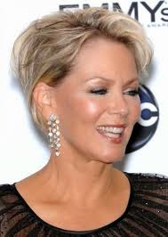 Forget long locks, short layered haircuts for women are the coolest style to go for! Short Hairstyle For Fine Hair Haircuts For Fine Hair Hair Styles Short Hair Styles