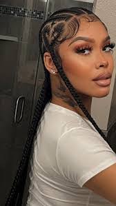 Destini Brown's Instagram, Twitter & Facebook