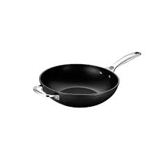 Le Creuset Toughened Nonstick Pro 12 Stir Fry Pan With Helper Handle Stir Fry Pan Creuset Stir Fry