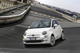 The 500's artistic flair makes it a more colorful alternative to the nissan versa note, honda fit and smart. 2016 Fiat 500 Updates Include Uconnect Touchscreen Styling Tweaks