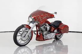 Обзор мотоцикла BigDog Bulldog Bagger 2010: новые особенности и характеристики