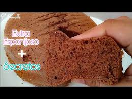 Bizcocho De Chocolate Esponjoso 3 Ingredientes Karamela Youtube En 2020 Bizcocho De Chocolate Bizcocho Receta De Biscochuelo Casero