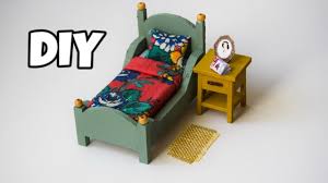 Minyatur Oturma Odasi Yapimi Kendin Yap Bebek Evi Diy Miniature Dollhouse Youtube Yatak Yapimi Bebek Evleri Yatak