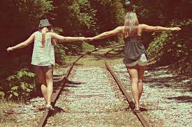 Cute Sister Or Best Friends Photo Friends Photography Friend Photoshoot Friend Photos