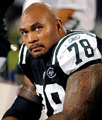 Former Jets T Wayne Hunter calls New York fans 'like sharks,' happy to be  with Rams