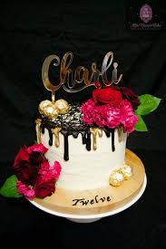 18th Birthday Cake Ideas Black And Gold Buttercream Cake With Black Chocolate Drip And Red And Burgundy Fresh Flowers Gold Cake Topper Green Birthday Cakes Chocolate Drip Cake Cake