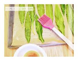 Chips Au Four Feuilles D Ail Des Ours Ail Des Ours Recette Apero Vegetarien Chips Au Four