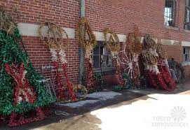 See 328 prices and auction results for vintage christmas & holiday decor on mon, nov 09, 2020 by luther auctions in mn. Supersize Me Santa Vintage Main Street Christmas Decorations From A Small Georgia Town Retro Renovation