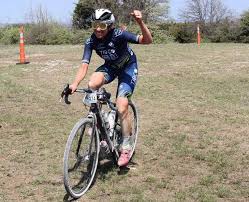 We hope that each time riders touch the gravel roads in the flint. Hgvx6 Qnajswvm