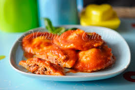 Scopri dosi, ricetta e consigli per farli a casa! Ravioli Con Carne E Ricotta Al Sugo Fatti In Casa
