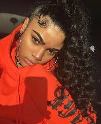 I will show you how i'm doing hairstyles using simple tools available to i hope you love a scrunchy as much as i do, because today's hair tutorial i will share with you several simple ways to use your scrunchies, some. Kicking It Old School 30 Fly 90s Hairstyles We Love
