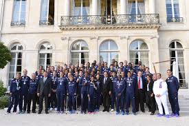 100 m, 400 m, 1 500 m et 120 m haies. Les Exploits De L Equipe De France D Athletisme U Run