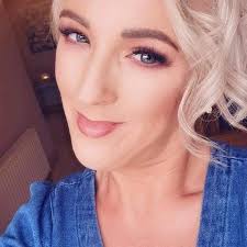 Hi guys can anyone recommend a doggy day care in ballygar roscommon area ?  Not kennels its just to mind the odd time during the day