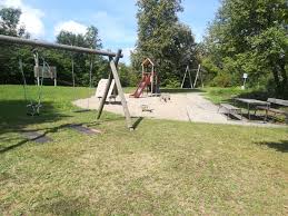 Während die eltern den sommer in vollen zügen genießen, können kinder hier fernab von … Spielplatz Scheibenbuhlstrasse Albstadt Laufen