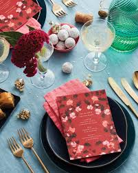 The arrangement for a single diner is called a place setting. Fun Festive Table Setting Ideas Papier