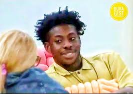 Koyin expressed frustration about being perceived as being in a r0mantic  triangle, insisting that she has no feelings for Dede and considers him  just a friend. She mentioned her intention to change