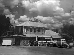 bright red barn in alamo heights