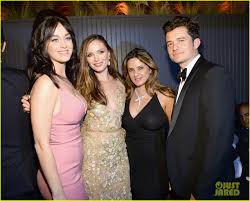 The couple, who have been vacationing in hawaii since february, were photographed again this week enjoying a beach date with their 6. Katy Perry Orlando Bloom Flaunt Lots Of Pda In Hawaii Video Photo 3594124 Katy Perry Orlando Bloom Pictures Just Jared