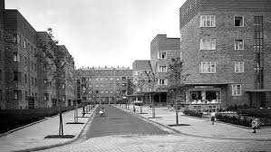 Ich möchte jetzt unbedingt diese wohnung mieten, weil mir ein umzug nach hamburg wichtig ist, auch für meine. Die Saga Gwg Ndr De Geschichte Chronologie