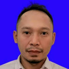 Dan Mooring's Instagram, Twitter & Facebook