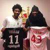 Eintracht frankfurt erhöht den einsatz im werben um khéphren thuram vom ogc nizza. 3