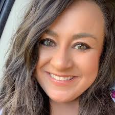 Tracey Capps's Instagram, Twitter & Facebook