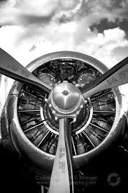 There S Certainly A Sophistication In The Gently Curved Lines And Interlocking Components Of This Vintage Propell Vintage Aircraft Radial Engine Vintage Planes