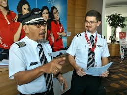 #airasiaforeveryone tweet @ava_airasia for customer support. Kenal Lebih Dekat Ngabuburit Di Red House Catatan Terong Gemuk