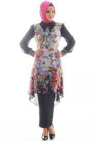 Cicek Desenli Tesettur Sifon Tunik Modelleri Moda Stilleri Kadin Modasi Musluman Turban