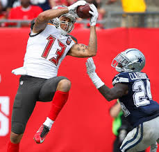 The bar represents the player's percentile rank. What A Wedding Former A M Wr Mike Evans Serves Whataburger For Weekend Wedding Guests