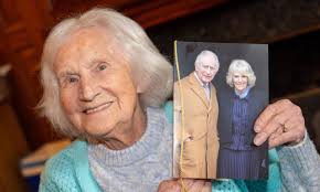 Ina Gray returns to Granite City to celebrate 100th birthday