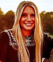 Karen Cosner's Instagram, Twitter & Facebook