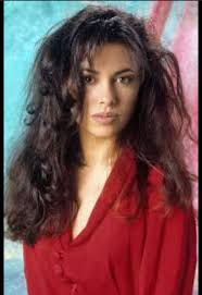 Susanna Hoffs and Molly Ringwald, 80s celebrities, together in a photo