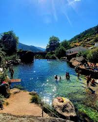 Praia fluvial do agroal is located in ourem. As 10 Praias Fluviais Mais Bonitas De Portugal Lisboa Secreta
