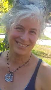 The Girls Strike Back: The Making of the Pink Parrots: Probosz, Kathilyn  Solomon, Jerome, Leah, Ellis, Lucy, Davila, Jane: 9780316719674:  Amazon.com: Books