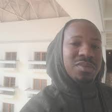 DDG shoots his shot at S. Red 👀