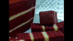 Red velvet cheesecake(steamed) ingredients 250 gm butter 150 gm of sugar 4 eggs of grade a 4 tablespoons seri kaya 100gm. Kek Lapis Red Velvet Cheese Elzha Product Youtube