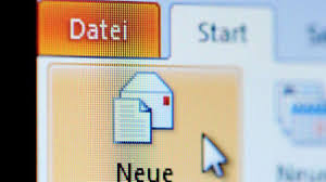 Used instead of who as the object of a verb or preposition: Diese Formulierungen Sollten Sie In Geschaftsmails Auf Englisch Vermeiden Karriere