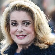 Her daughter catherine chose to use her maiden name, deneuve, as her stage name. Catherine Deneuve Parle De Sa Mere L Actrice Renee Simonot Agee De 106 Ans C Est Assez Incroyable Gala