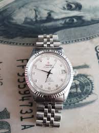 Get free delivery on eligible orders in singapore with amazon prime subscription. Titoni Cosmo King Men S Fashion Watches On Carousell