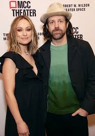 Finally about her personal life, and relationship olivia wilde was committed way early in life. How Olivia Wilde And Jason Sudeikis Keep The Romance Alive With 2 Kids Best8 Weekfitness