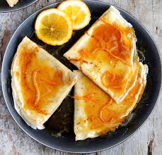 Crepes Suzette La Recette Simple Et Delicieuse Recette Recettes De Cuisine Crepes Suzette Recette