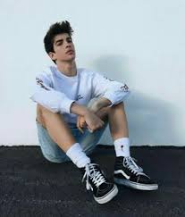 Semua foto pada gambar alis cowok keren dan website ini 100% gratis, sebagai gantinya, imbalannya biasanya kami dapat dari pengunjungadalah ucapan terimakasih dengan cara share halaman ini ke media socialnya. 75 Ide Pose Foto Ala Selebgram Pria Pose Pria Gaya Pria