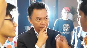 He resigned from his ambassador post in september 2013 to pursue a presidential primary bid. Kasus Pemalsuan Sertifikat Tanah Ibu Dino Patti Djalal Polisi Ada 3 Lp Metro Tempo Co