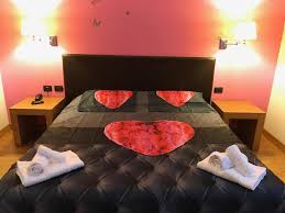 Create a page for a celebrity, band or business. Ferrari Home Rom Aktualisierte Preise Fur 2021