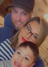 Danielle Limon and Kyle Bomgardner's Wedding Website